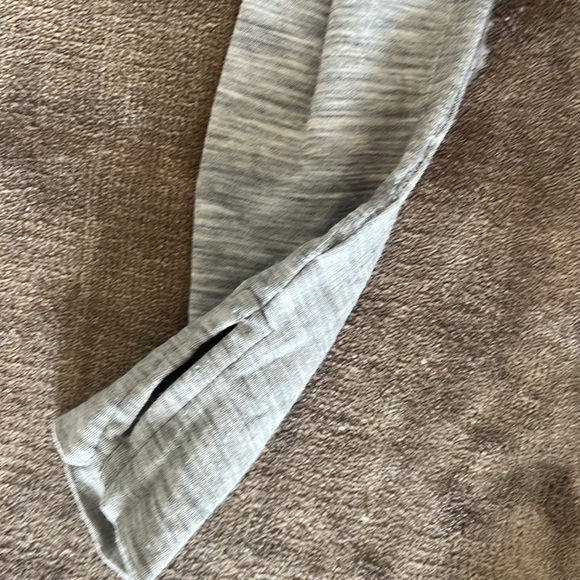 Athleta Foresthill long sleeve top XS - Picture 3 of 4